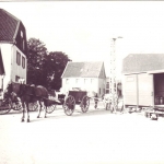pferdewagen-am-bahnhof