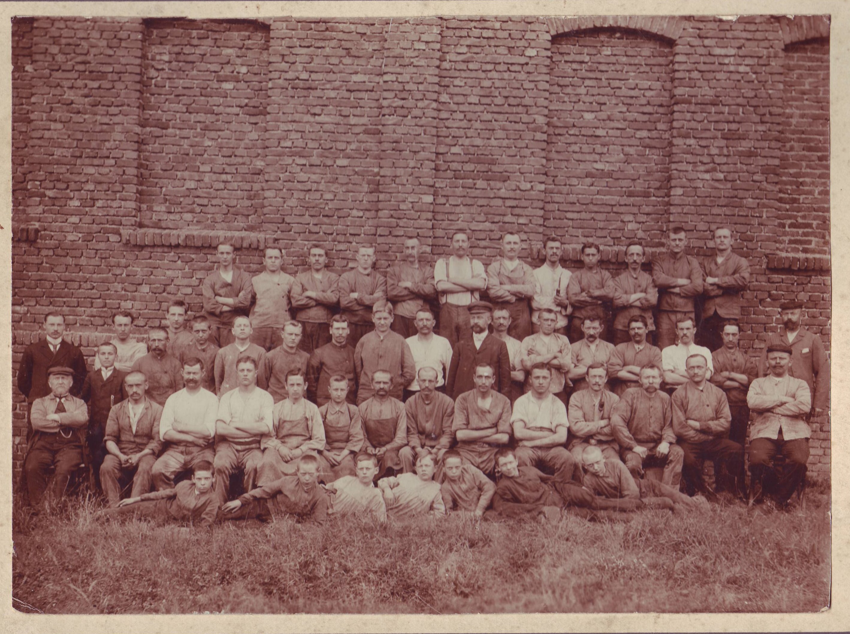 Belegschaft der Fa. Geitz um 1900 von Edith Radtke
