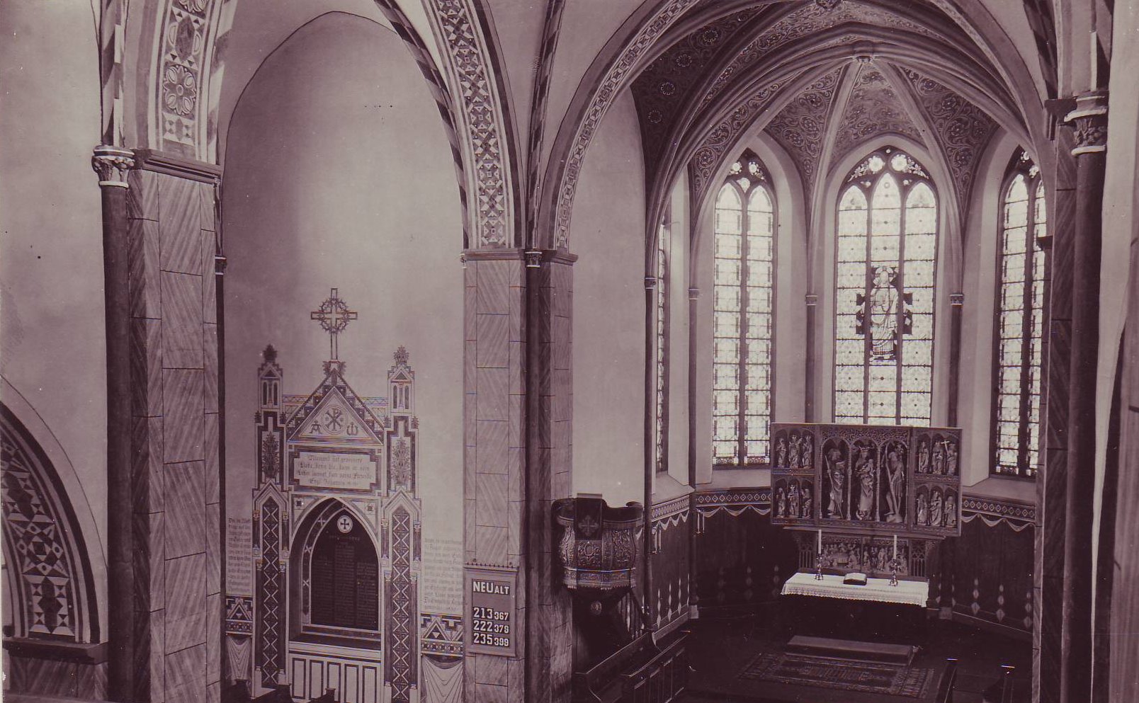 Chor der ev Kirche nach Ausmalung 1930